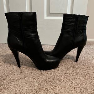 NWOB Marc Fisher size 8.5